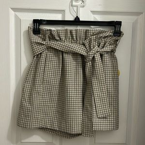 Aritzia Wilfred shorts size 6